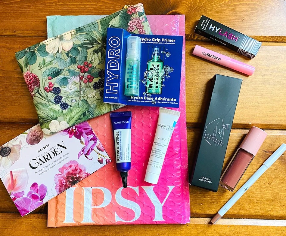 Best monthly subscription boxes - Ipsy Glam Box Best monthly subscription boxes - Ipsy Glam Box
